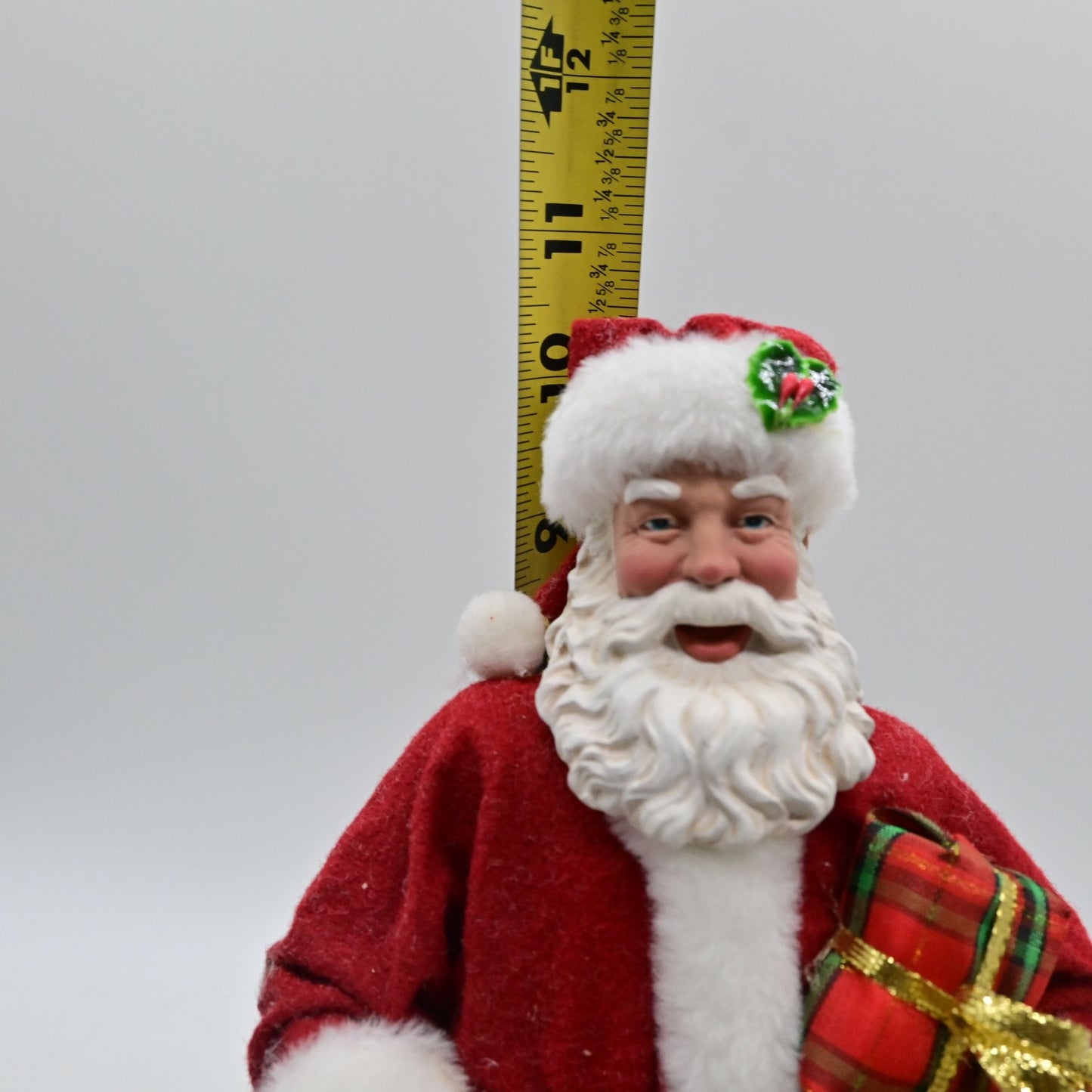 Vintage Santa With Gifts And Stocking Figurine