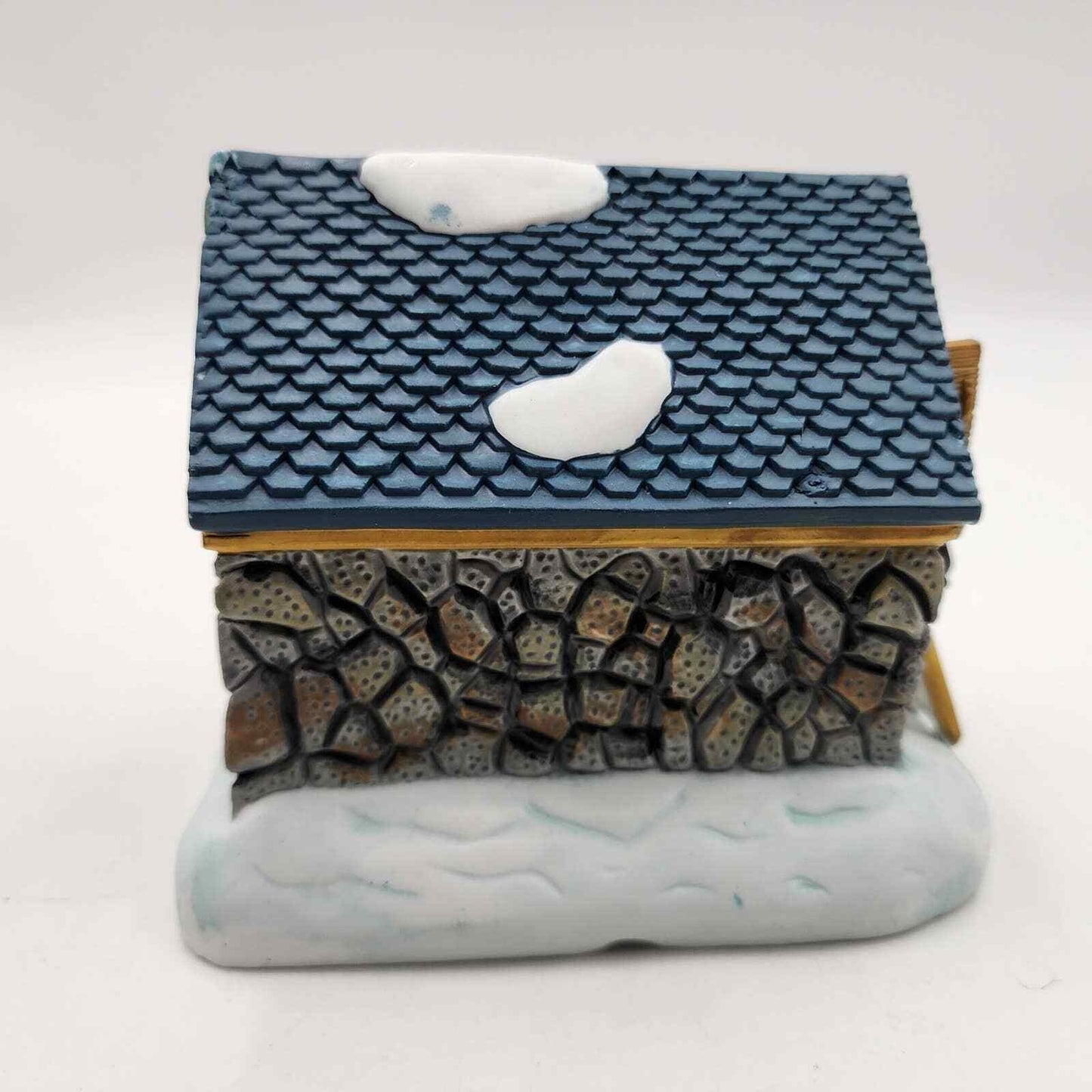 Vintage Dickens Collectables Frosty's Ice House Christmas Village
