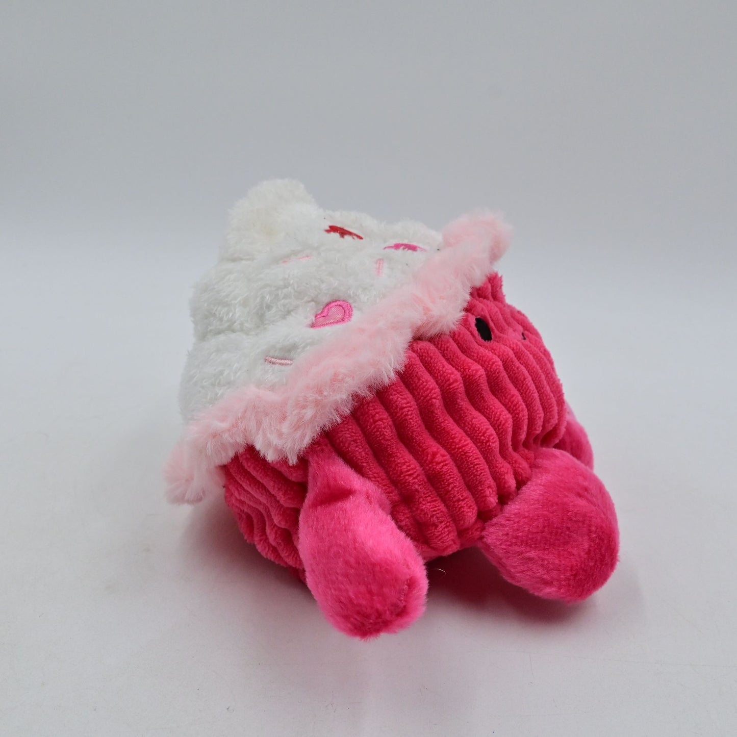 Kellytoy Bum Bumz Cole The Cupcake Valentines Plush NWT