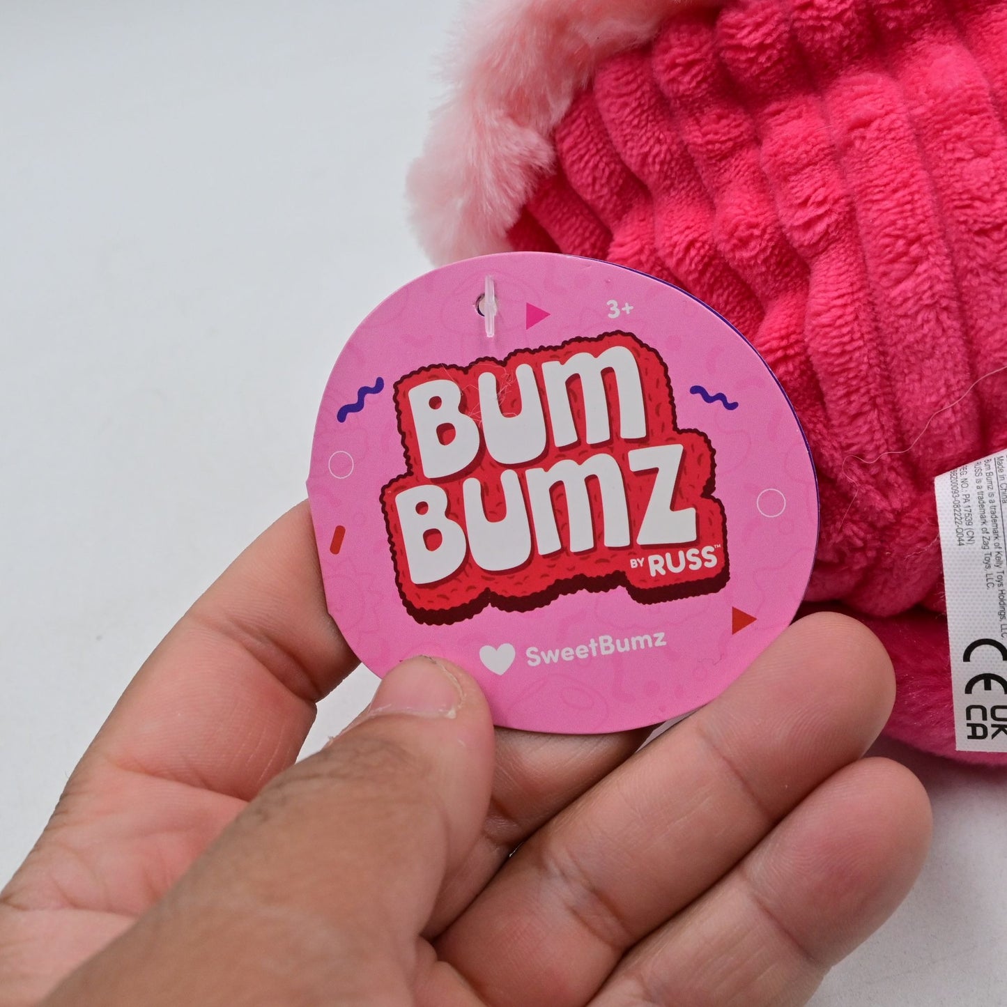 Kellytoy Bum Bumz Cole The Cupcake Valentines Plush NWT