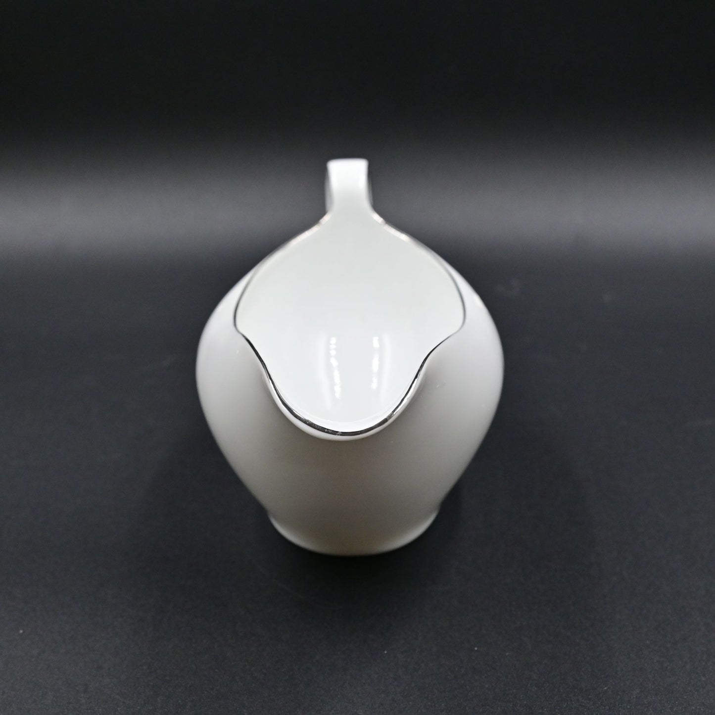 Fukagawa Arita 713 Cross Star Atomic Age Gravy Boat