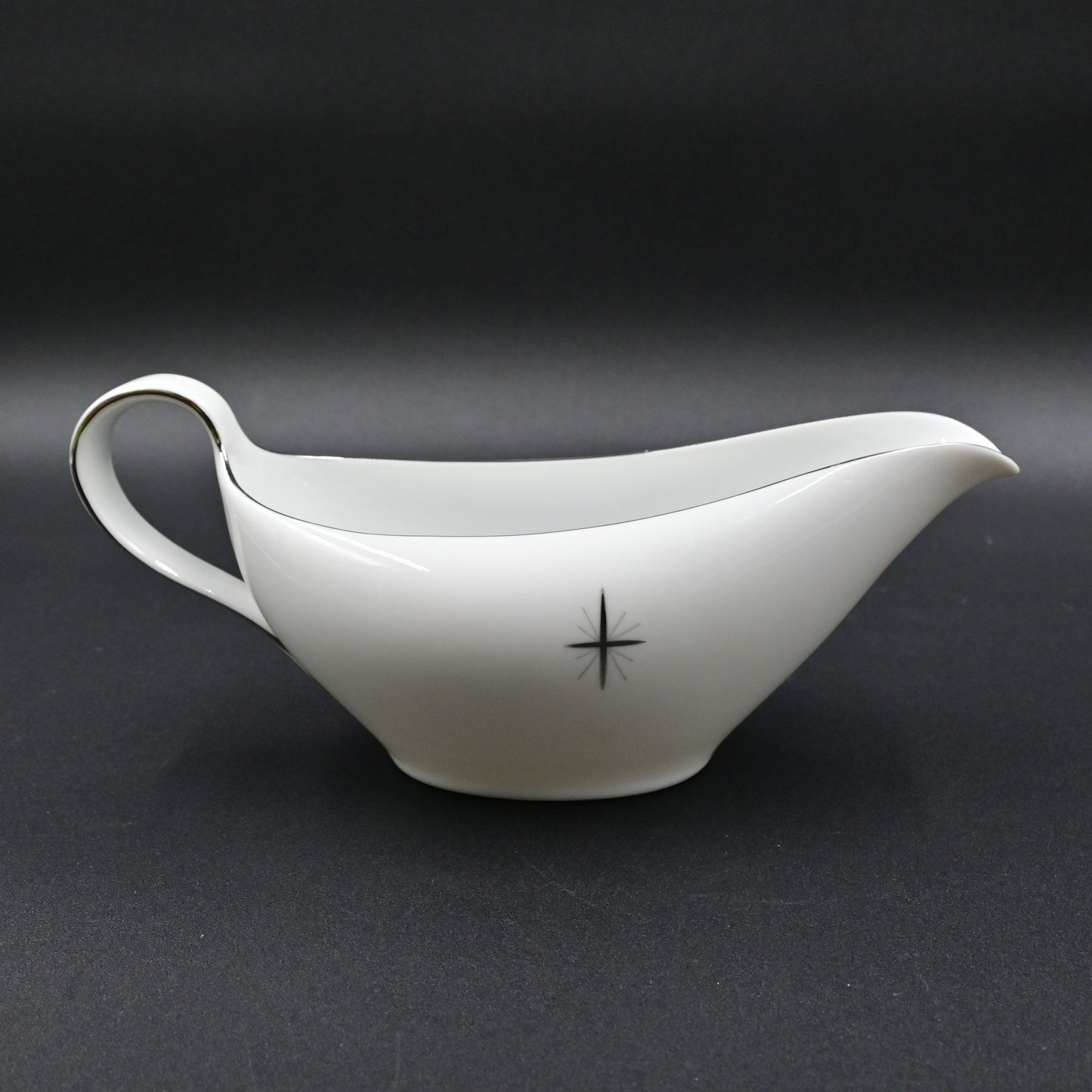 Fukagawa Arita 713 Cross Star Atomic Age Gravy Boat