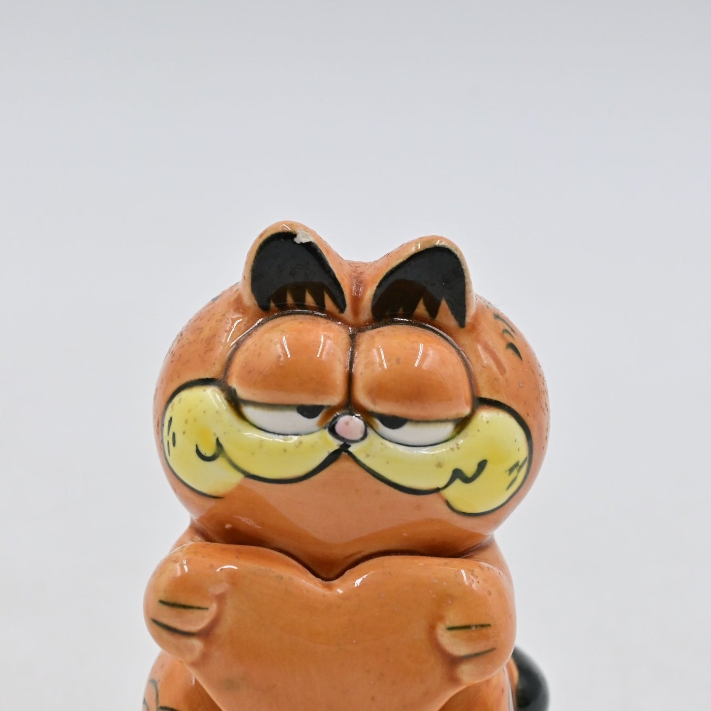 Garfield Enesco I'm All Yours Valentines Day Ceramic Figurine Vintage 1981