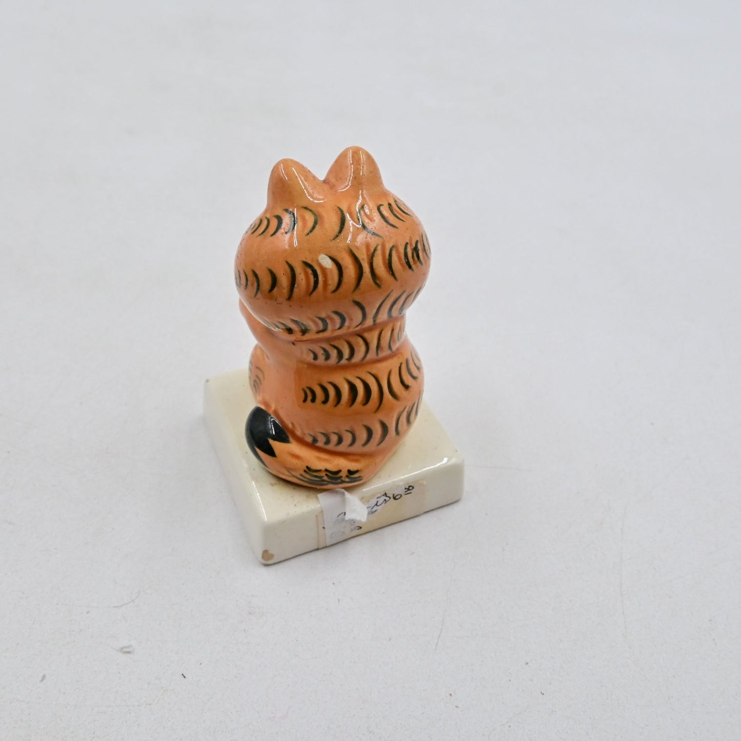 Garfield Enesco I'm All Yours Valentines Day Ceramic Figurine Vintage 1981