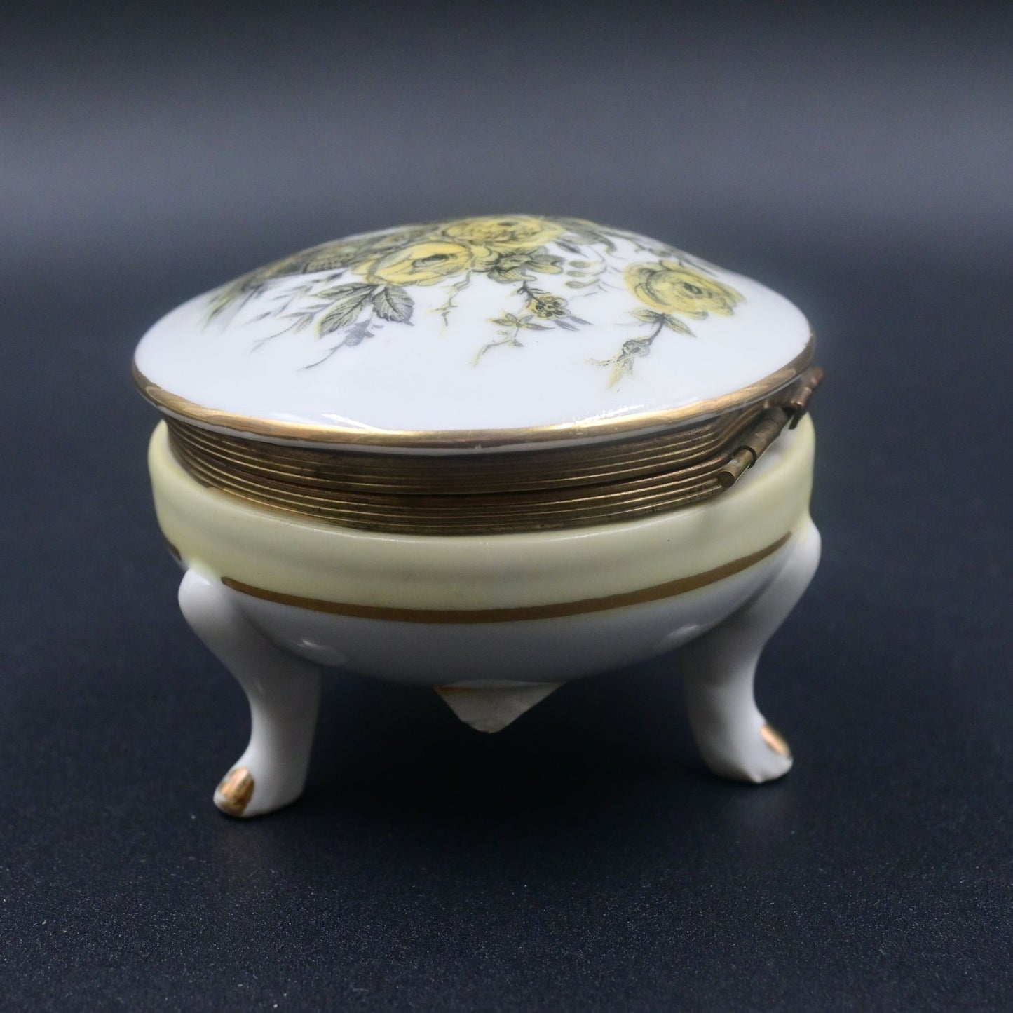 Isco Yellow Sunflower Floral Bouquet Hand painted Vintage Footed Trinket Box