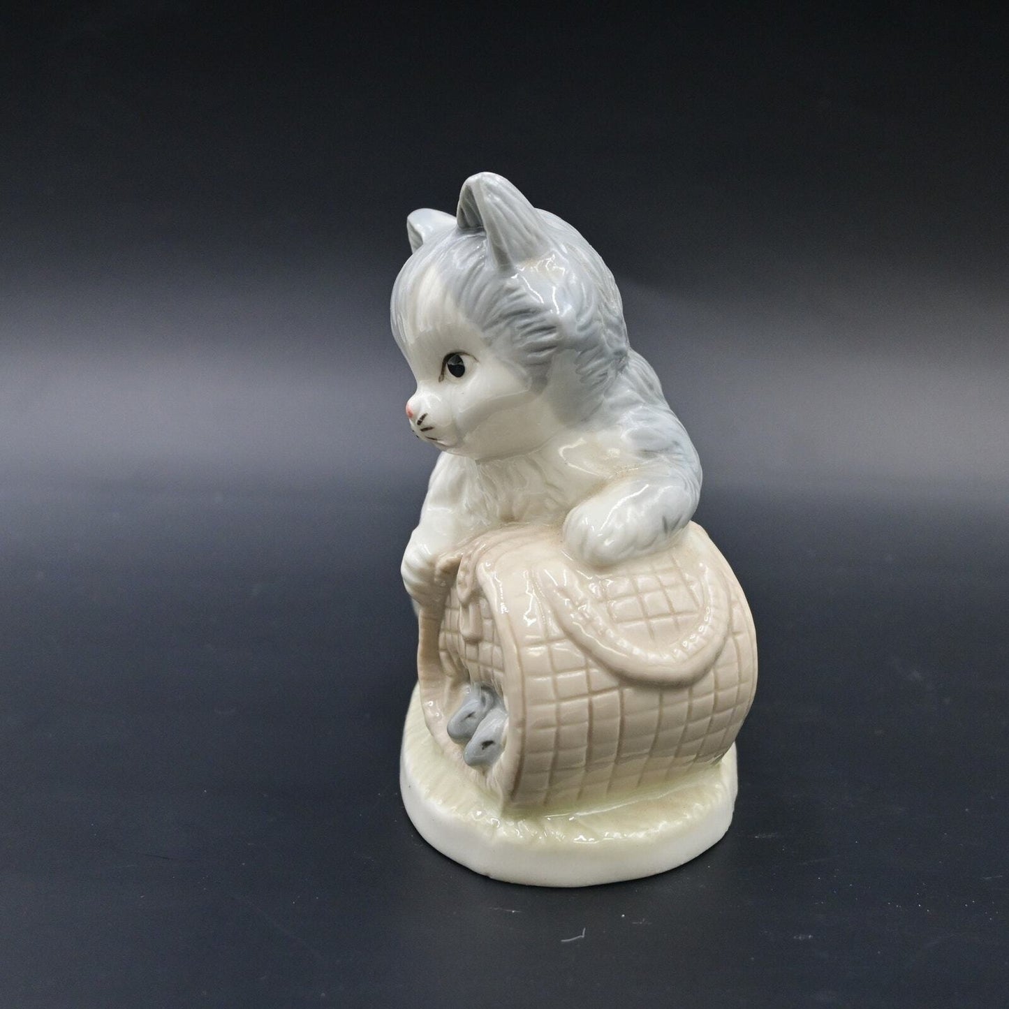 Artmark Kitten Cat W/ Mice And Basket Figure - Vintage