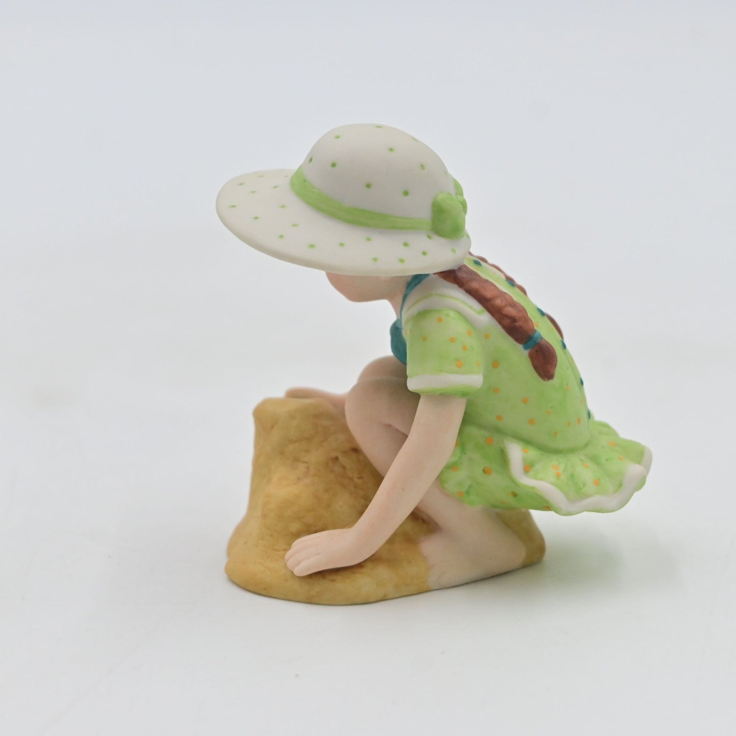 Vintage Holly Hobbie Building A Dream Miniature Figure