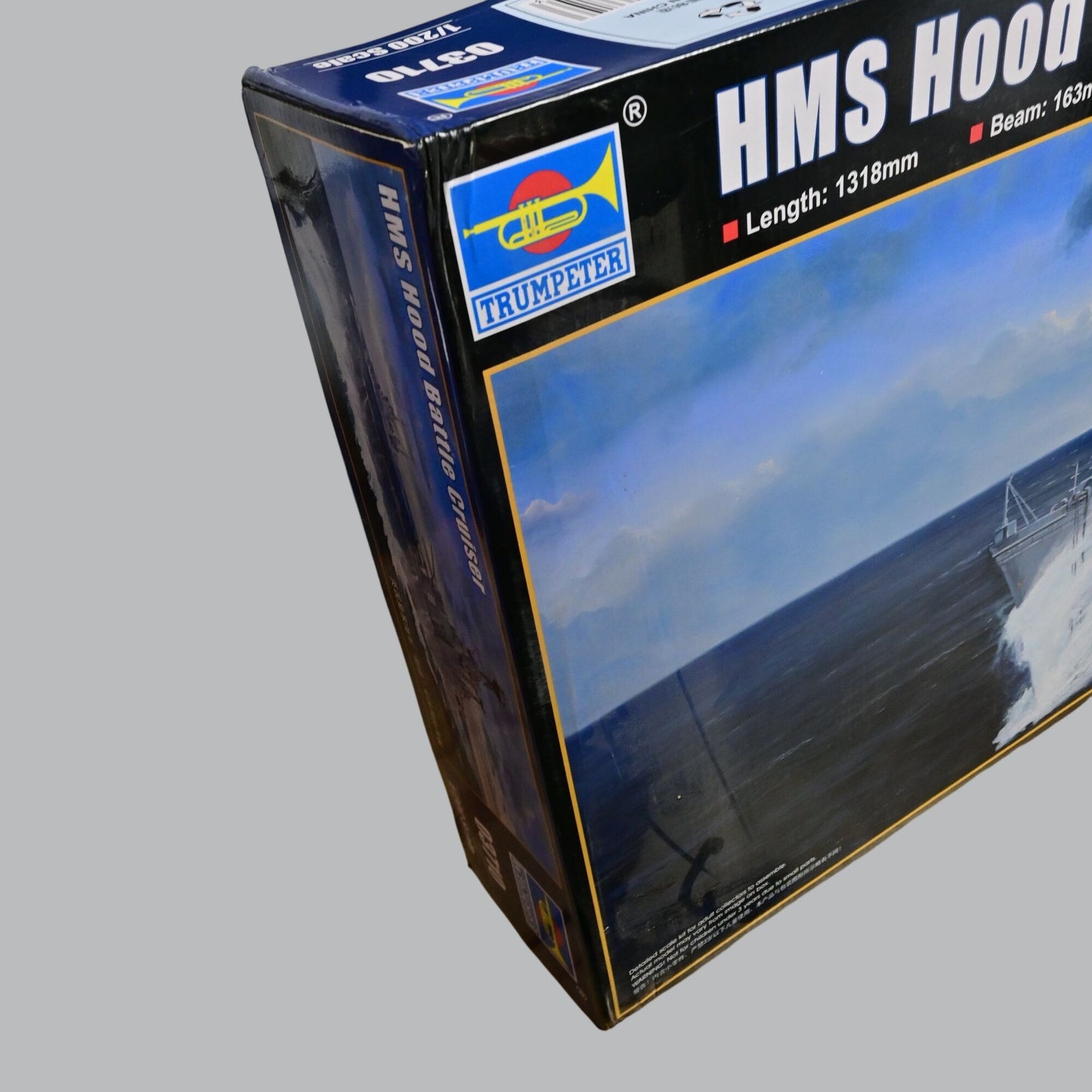 1/200 Trumpeter 03710 Plastic HMS Hood Battle Cruiser Warship Kit Boat Open Box