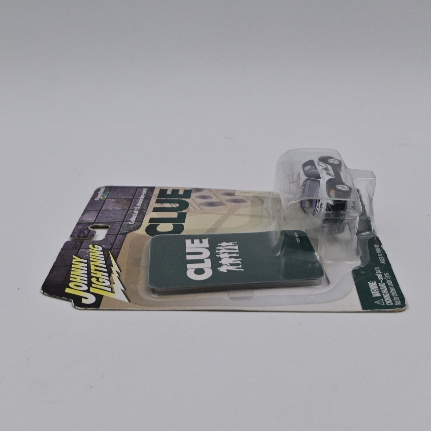 Johnny Lightning Clue Mrs. White Lounge 2001 Chrysler PT Cruiser - Vintage 2004