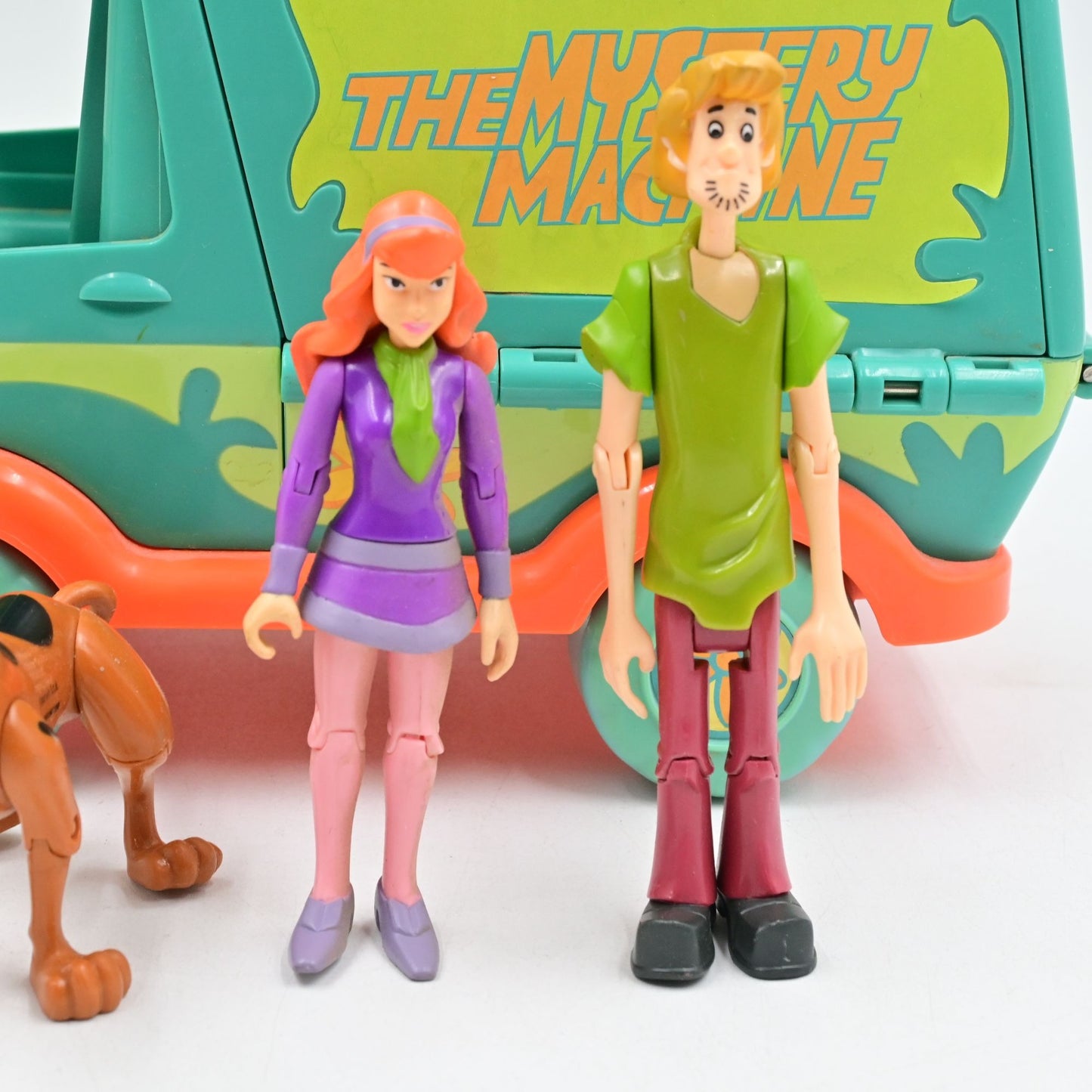 Scooby-Doo Mystery Machine Van Playset W/ Scooby, Shaggy, & Daphne Figures